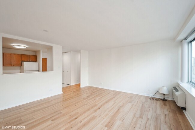 Photo - 211 E Ohio St Unit 2107