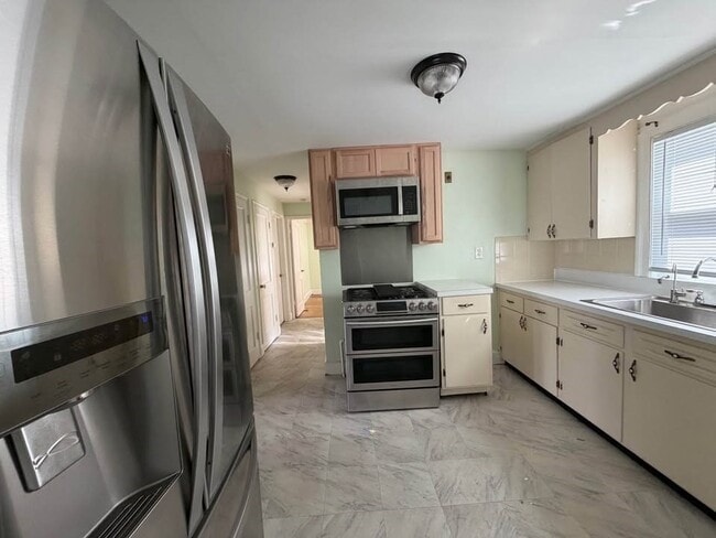 Photo - 36 Barstow St Unit 1