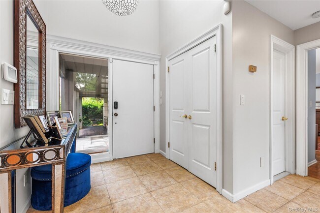 52 Talcott Rd