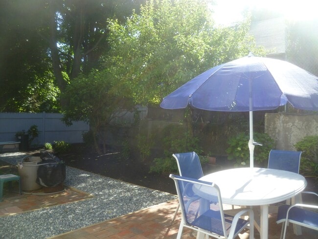 Photo - 54 Hobson St Unidad #one