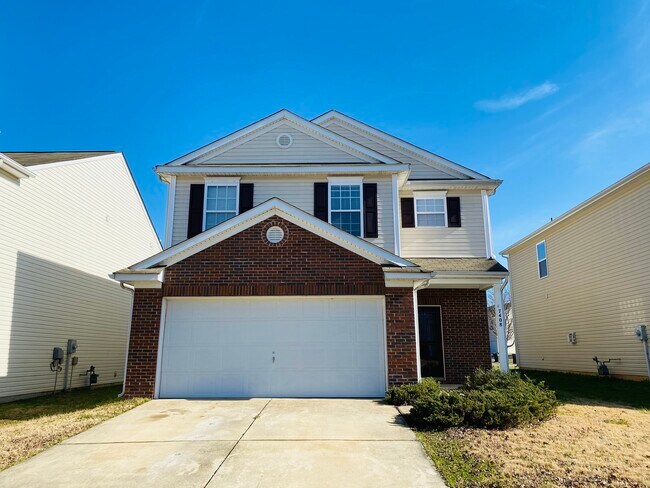 Photo - 7408 Loyalist St
