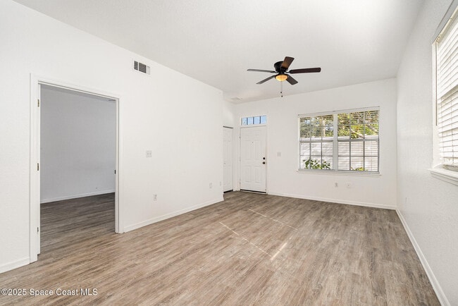 Photo - 105 Turpial Way Unit 104