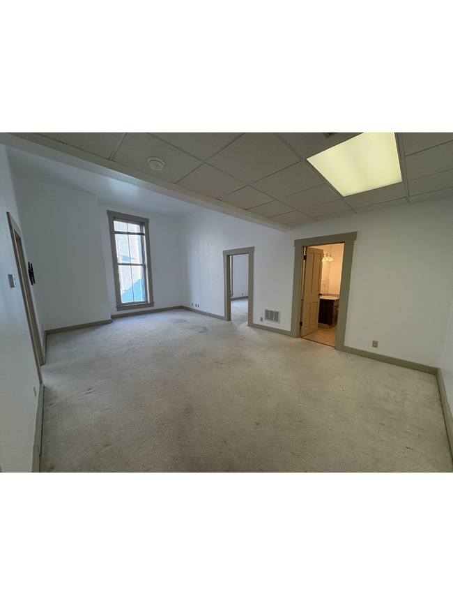 Photo - 6th Street Apartments Unit B