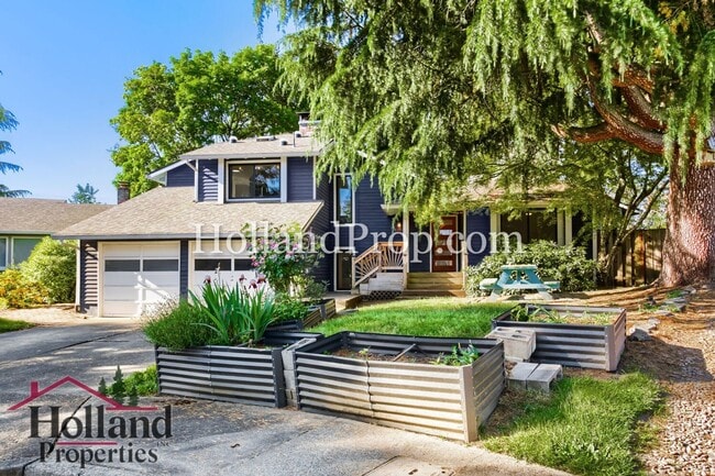 Photo - 3 Bedroom home in Aloha