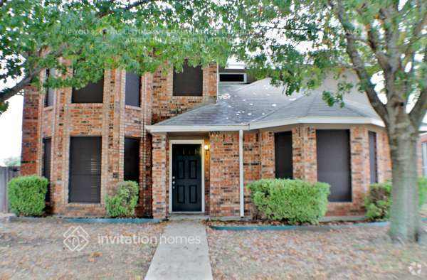 Building Photo - 1633 Summers Dr Rental