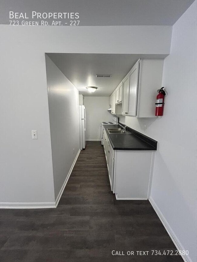 Photo - 723 Green Rd Unidad 227