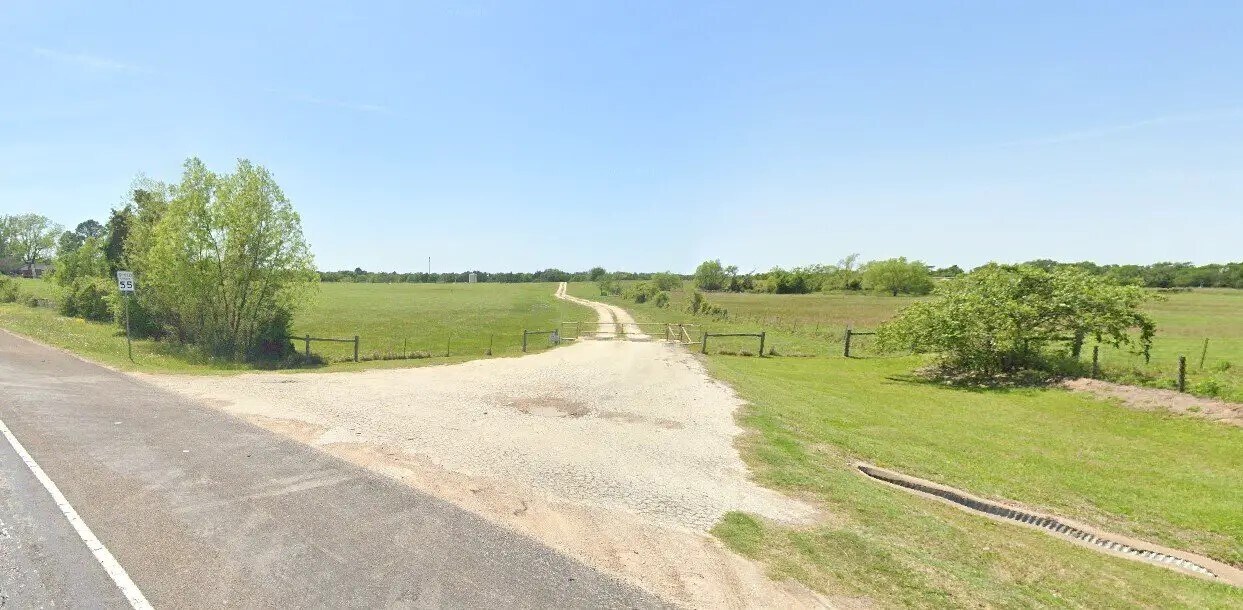 Photo - 740 US Hwy 84 W