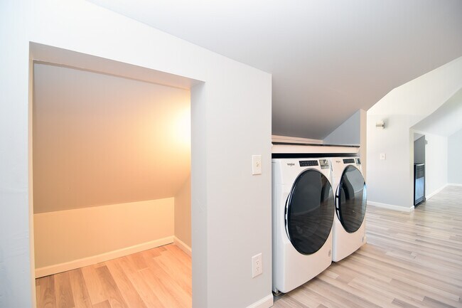 Photo - 220 N Austin Blvd Unit 3