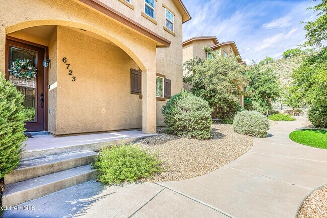 6723 Boulder Canyon Ln