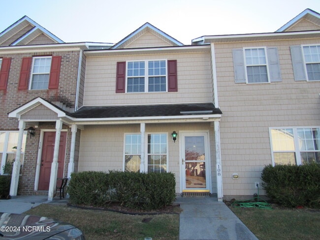 Photo - 108 Streamwood Dr Townhome