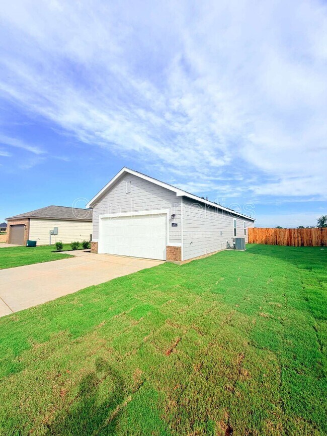 Photo - 10219 Pine River Dr