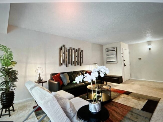 11815 Breton Ct Unit O