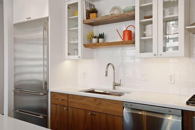 Photo - 201 S 11th St House