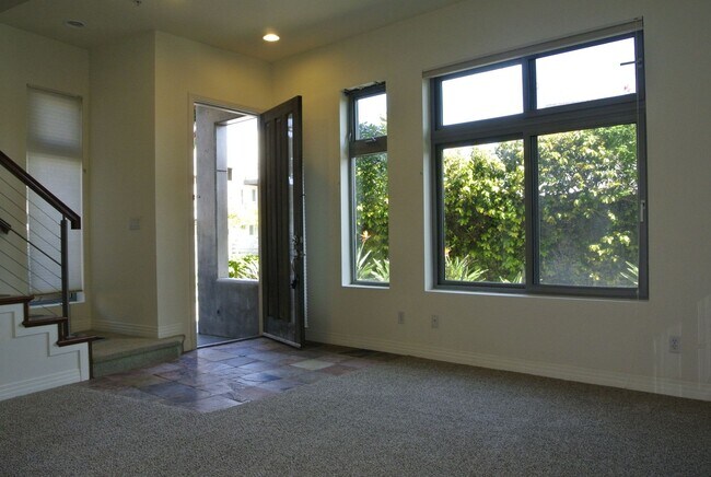 Photo - 3 Story town home with rooftop deck in Oce...