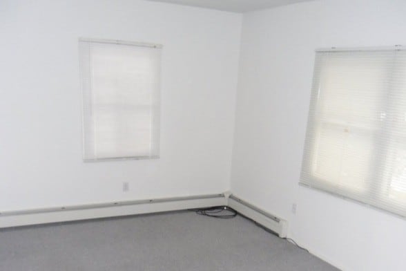 Photo - 31 Oaktree Dr Unidad 1 bedroom apartment-EM