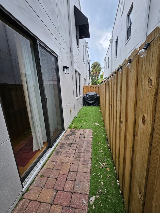 Photo - 113 S Packwood Ave