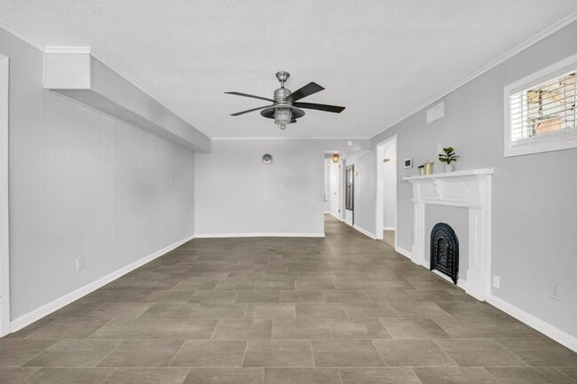 Photo - 2 bed/1 bath apartment