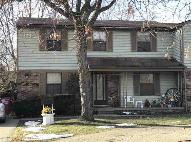 39201 Jefferson Ave Unit B