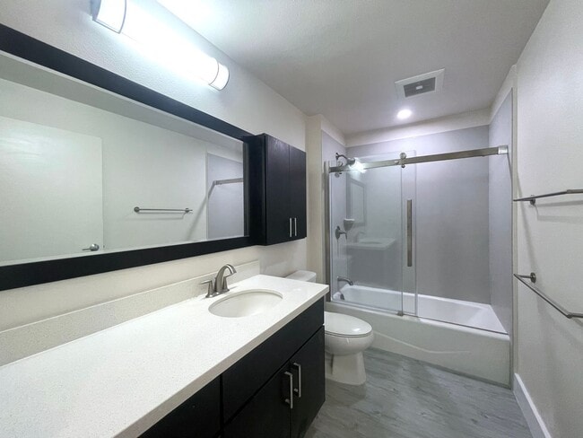 Photo - Fully Renovated Modern 1-Bedroom Unit – Prime Kaka?ako Location