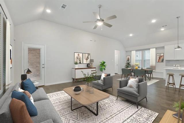 Photo - 925 Plaza Ln