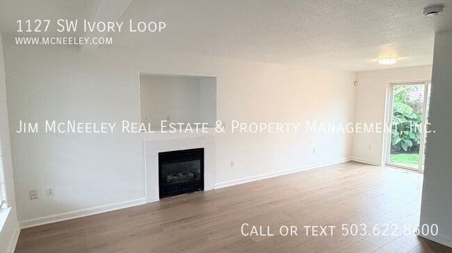 Photo - 1127 SW Ivory Loop