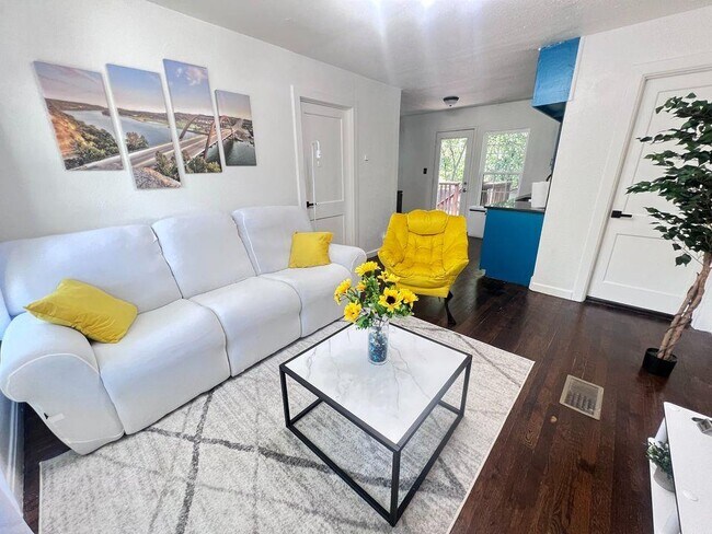 Photo - 3508 Clarkson Ave