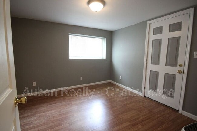 Building Photo - 203 Old Mountain Rd Unit Apt. 103