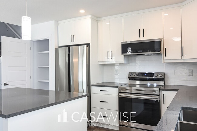 Photo - 6548-6175 175 Ave NW