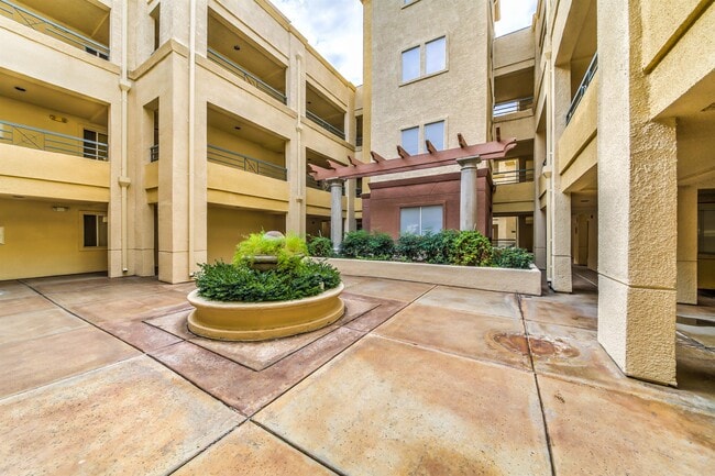 Photo - 270 E Flamingo Rd