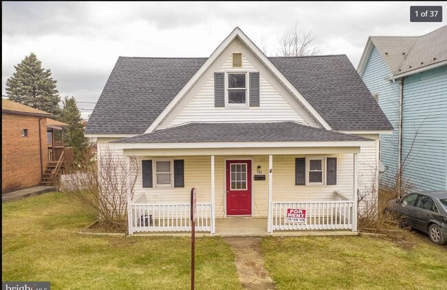 Photo - 162 E College Ave House