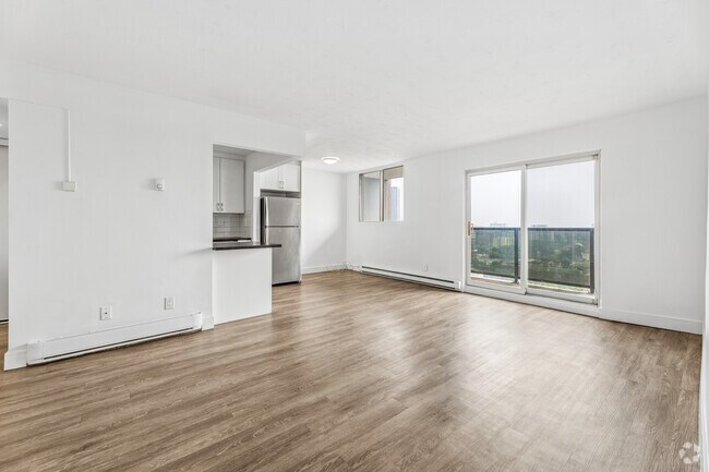 2BR, 1BA - 900SF - Living Room