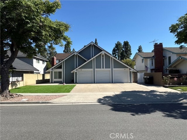 Building Photo - 2556 E Elsiena Way