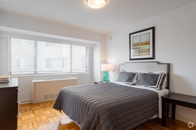 Studio, 1BA - 500SF