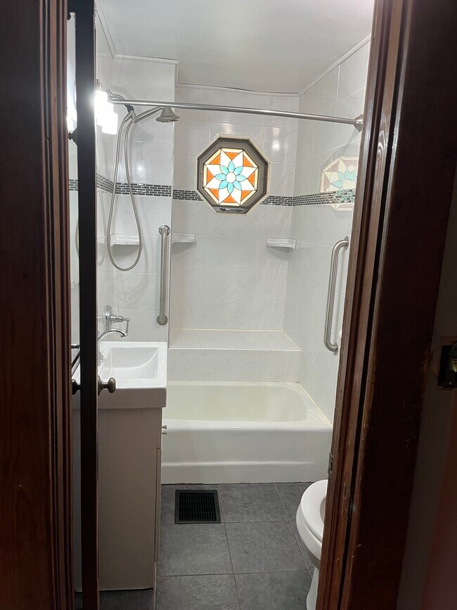 Photo - 2655 Youngstown Lockport Rd Unidad Right