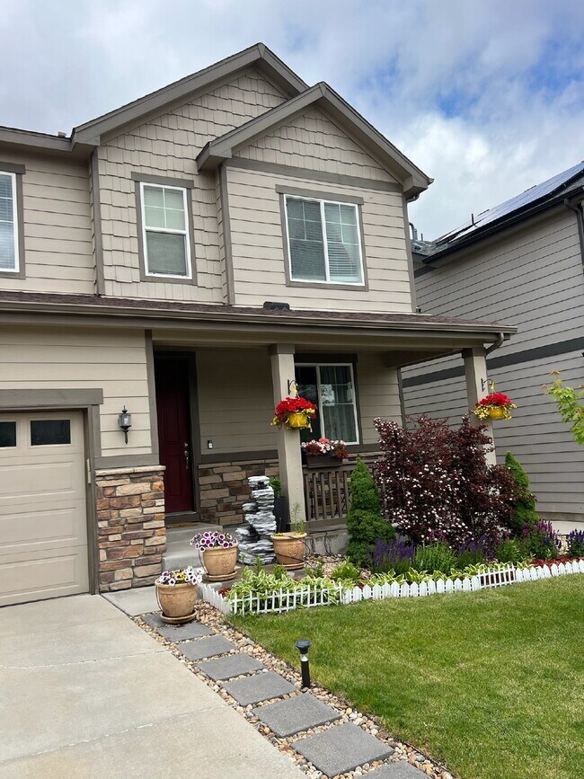 "Spacious 6-Bedroom Haven with 5 Full Baths in Aurora - *$400 off first months rent!"