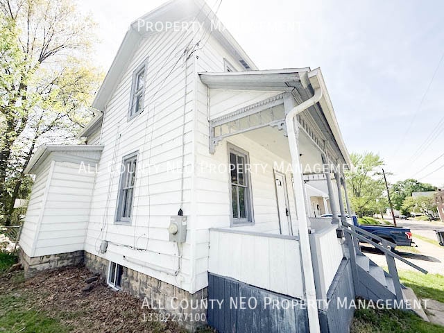 Photo - 374 E Voris St