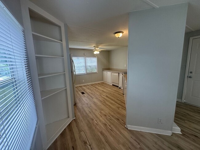 Photo - Newly Updated 2Bed/1Bath Mobile Home in Richlands - Close to Camp Lejuene