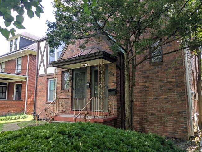 Building Photo - 920 S Braddock Ave Unit 920 S Braddock ave