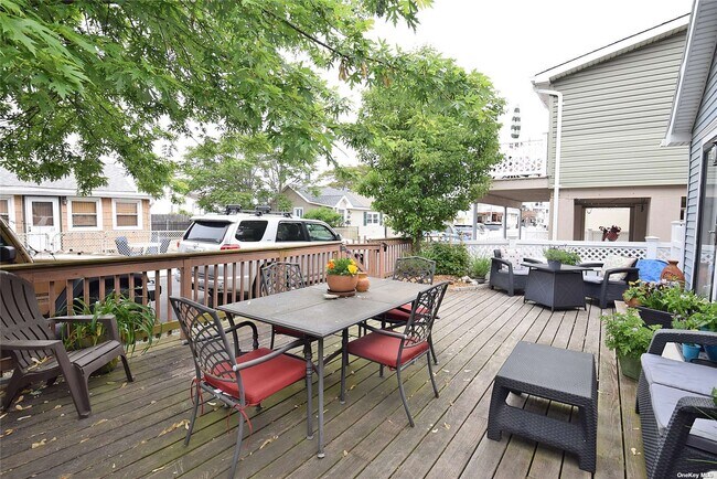 Photo - 64 Wisconsin St