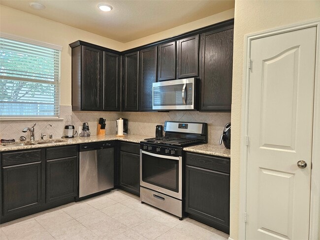 Photo - 17018 Taffaine Dr