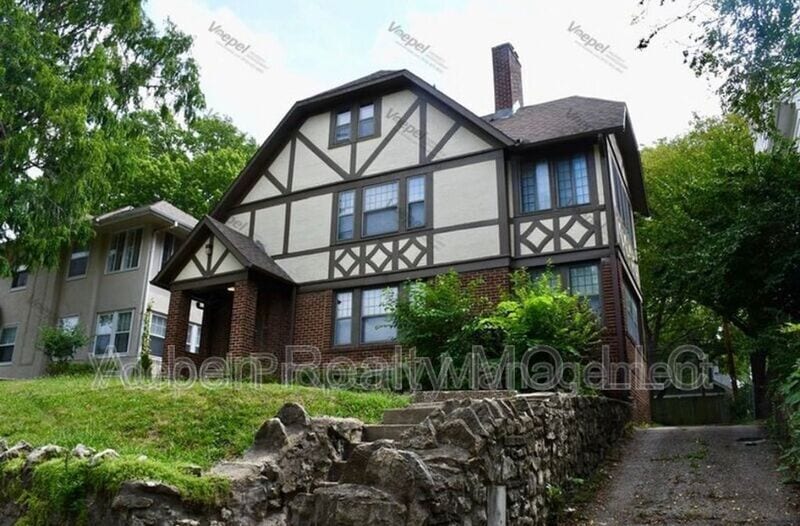 Photo - 5341 Holmes St