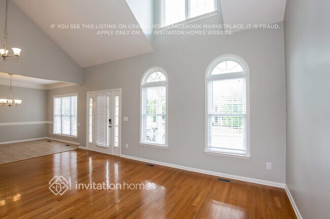 Photo - 17136 Knoxwood Dr