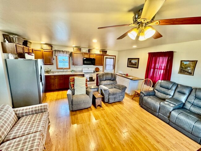 Photo - 50W 353 Old State Rd