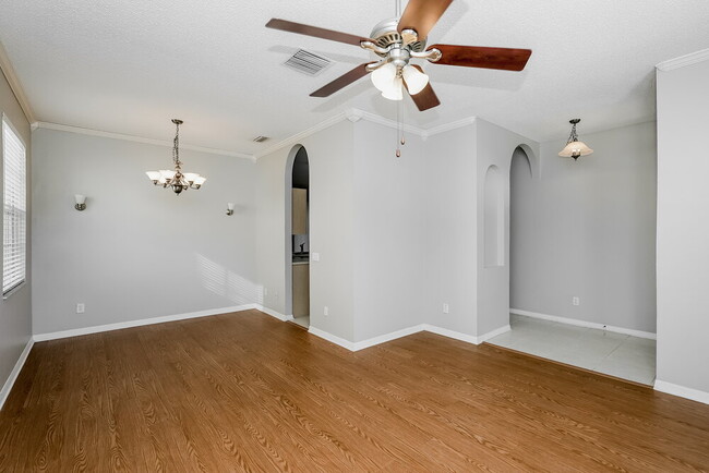 Photo - 1231 Loretto Cir