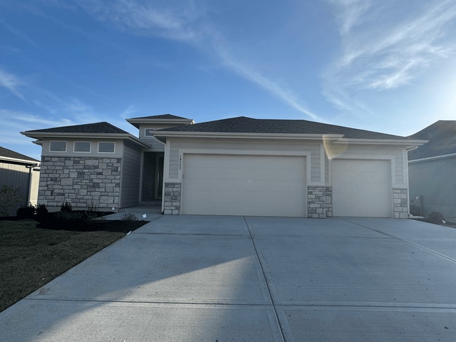 Photo - 19255 W 109th Pl