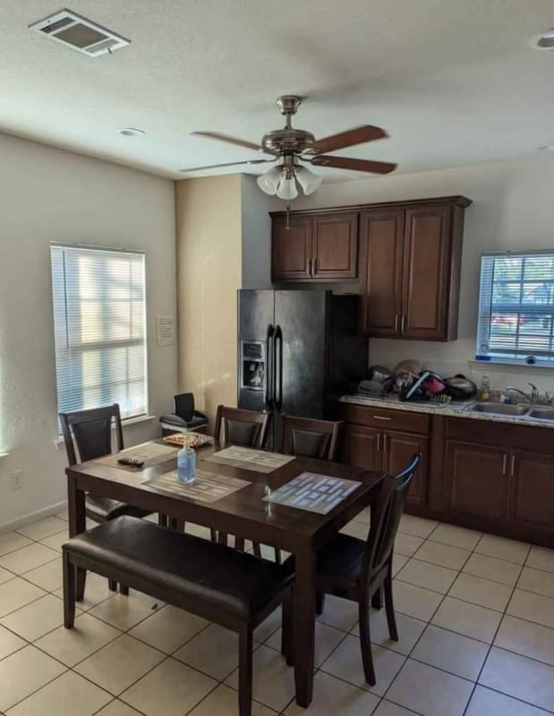 Photo - 16685 Meadowcroft St