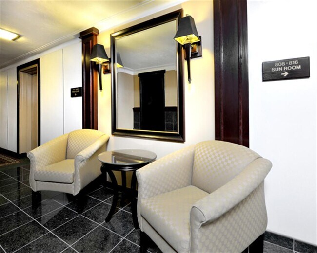 Photo - Tiffany Apartments
