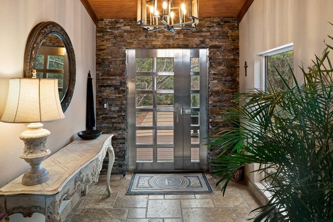 Photo - FURNISHED 6-12 MONTH LEASE - WEST SEDONA - GATED COMMUNITY