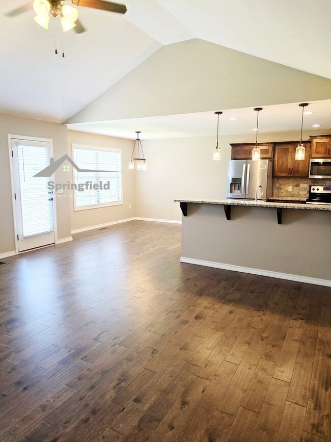 Photo - Republic -Newer w/ 3 Car Garage - Close To Republic High School