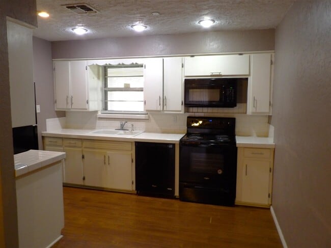 Photo - 407 NW 56th St